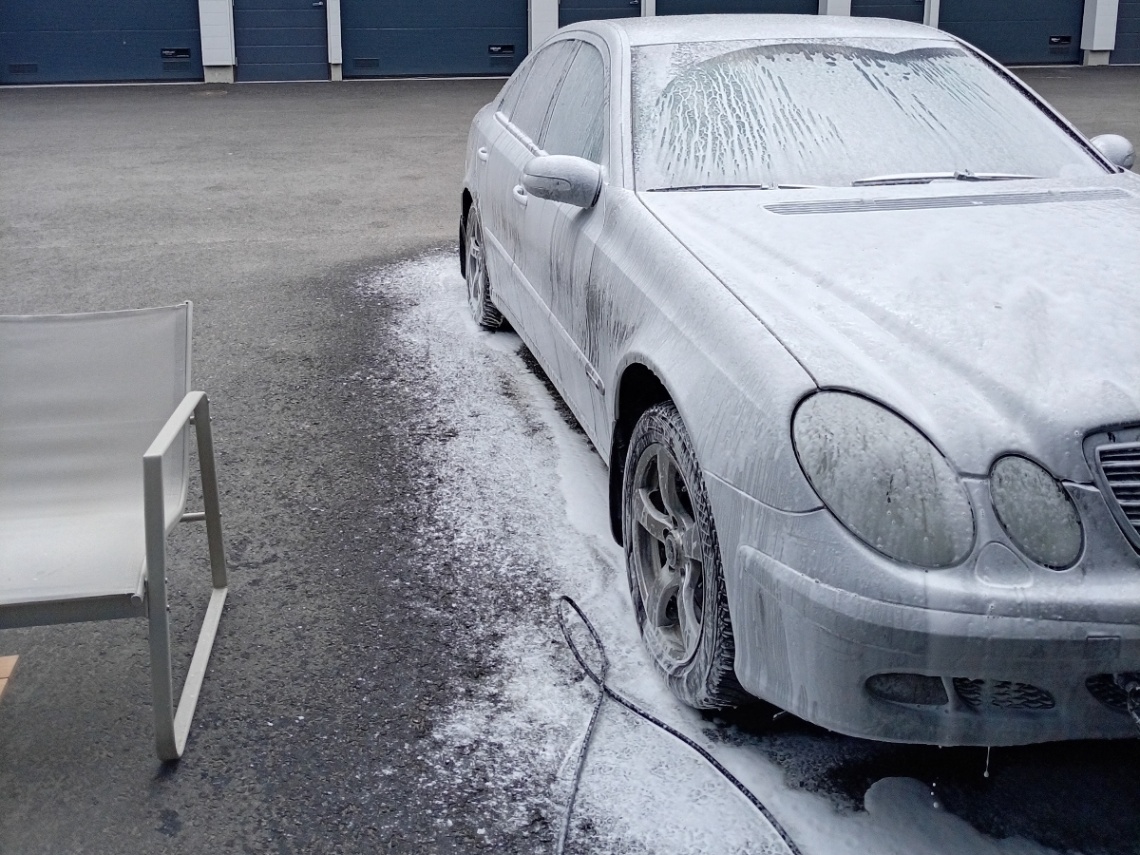 Glow Garage Jyväskyläinen autojenhoito yritys 2